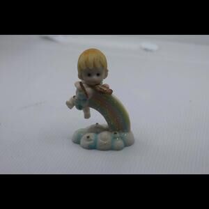 Vintage PAINTING A rAINBOW DOLLS PORCELAIN BABY FIGURINE STATUE